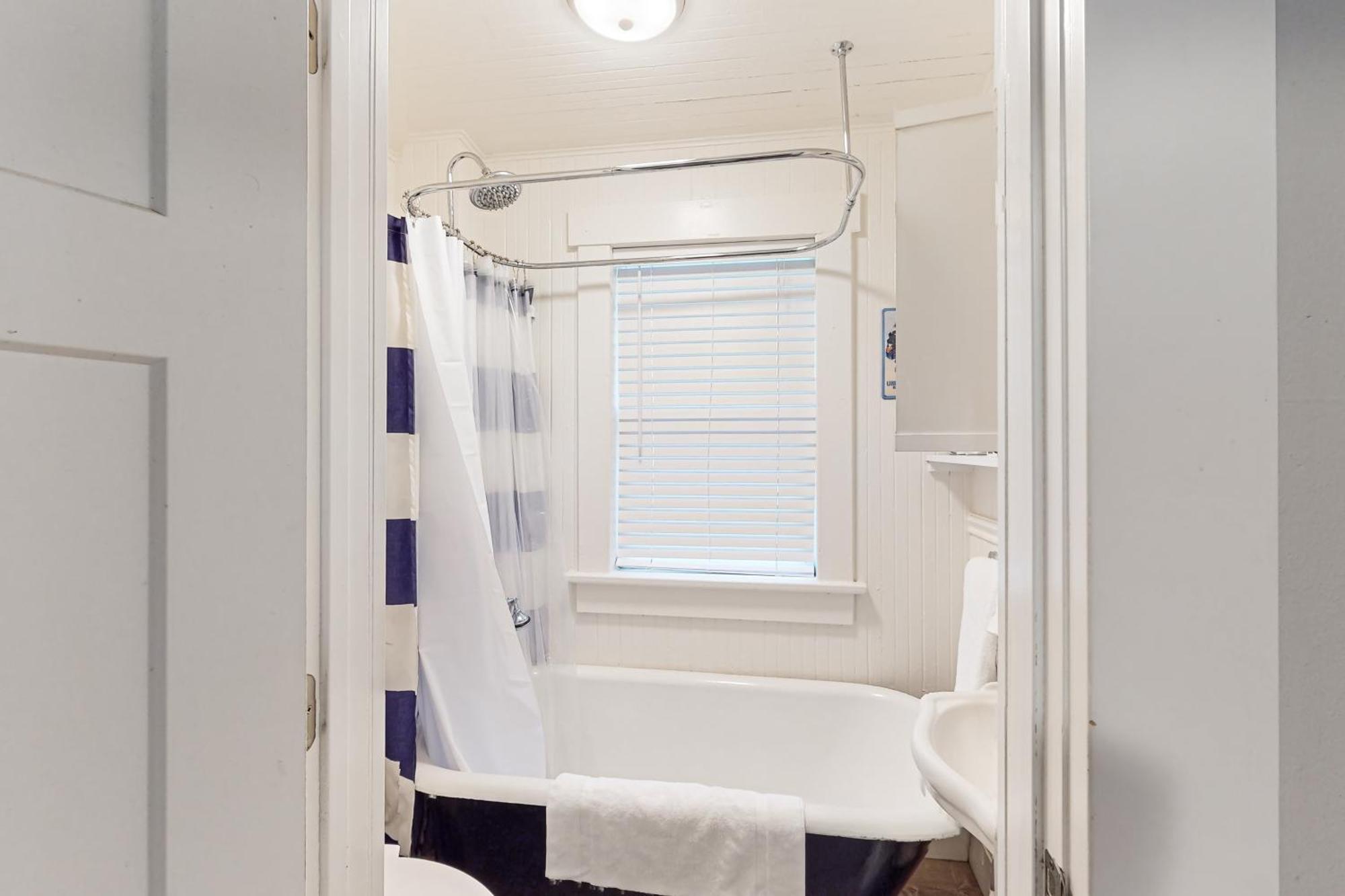 West Bremerton Cozy Home מראה חיצוני תמונה